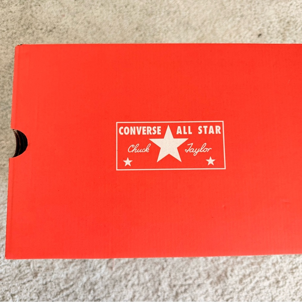 Converse All Star Chuck Taylor Red Box (Empty)